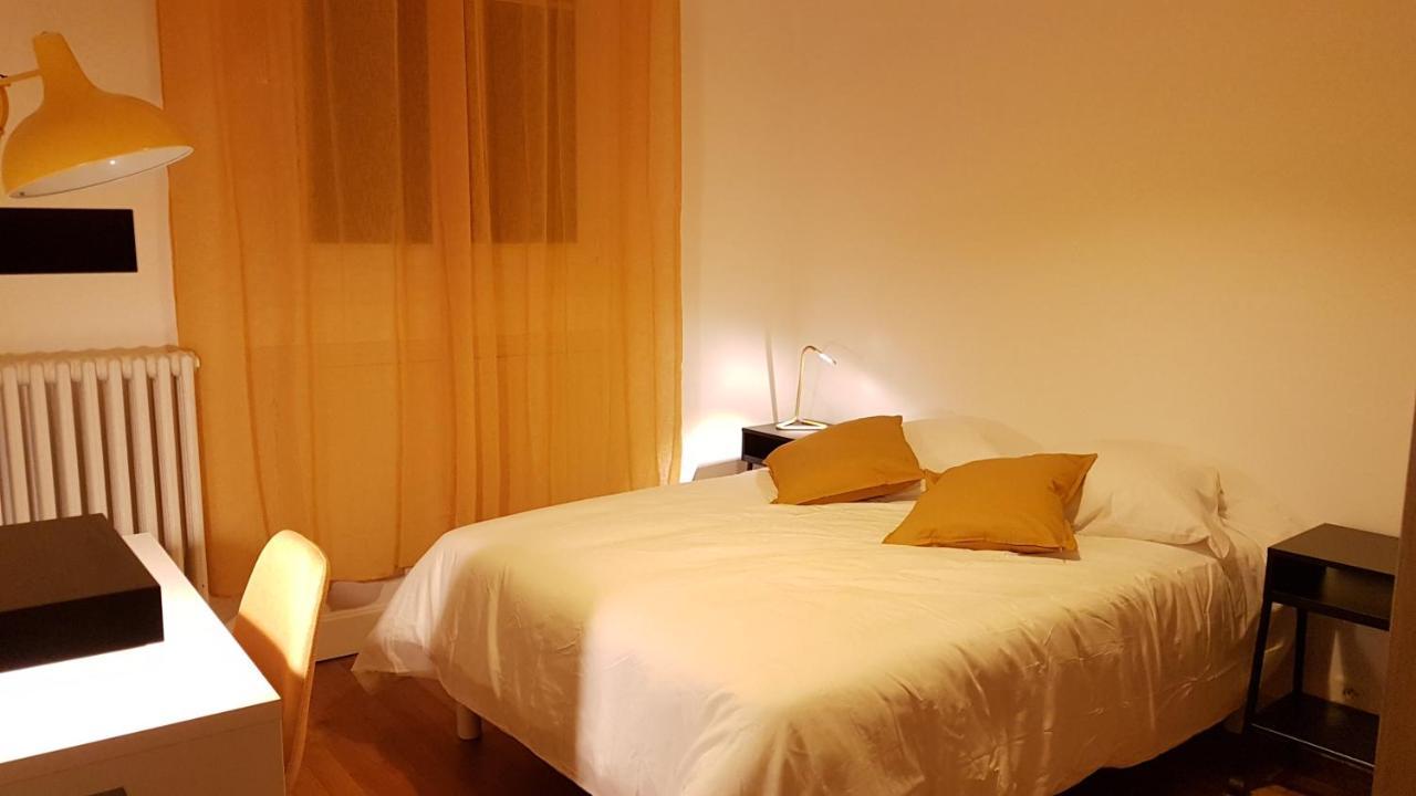 Spacieux Appartement Au Centre Du Mans 勒芒 外观 照片